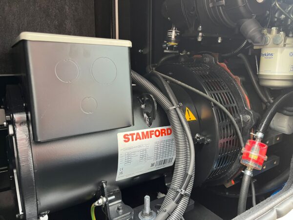 10 kVA 230V Perkins Generator - Image 4
